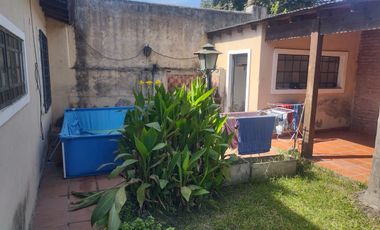 VENTA CHALET 5 AMB c/COCHERA EN ESQUINA EN PADUA