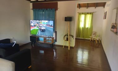 VENTA CHALET 5 AMB c/COCHERA EN ESQUINA EN PADUA