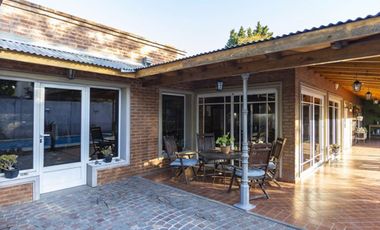CASA VENTA LUIS GUILLON