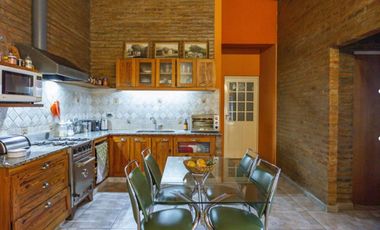 CASA VENTA LUIS GUILLON