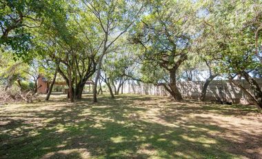 QUINTA SOBRE EL RÍO EN ARROYO LEYES