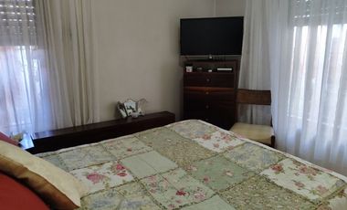 VENTA PH LANUS 4 AMBIENTES PATIO GARAGE PERMUTA