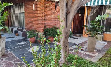 VENTA PH LANUS 4 AMBIENTES PATIO GARAGE PERMUTA