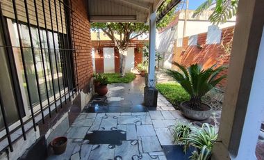 VENTA PH LANUS 4 AMBIENTES PATIO GARAGE PERMUTA