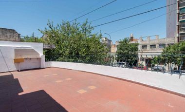 VENTA PH 4 AMB COCHERA TERRAZA FLORES - PERMUTA.
