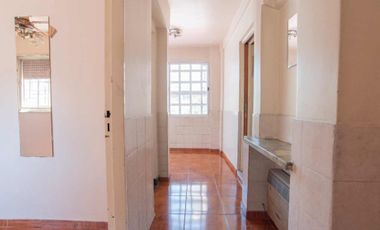 VENTA PH 4 AMB COCHERA TERRAZA FLORES - PERMUTA.
