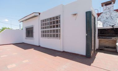 VENTA PH 4 AMB COCHERA TERRAZA FLORES - PERMUTA.