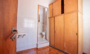 VENTA PH 4 AMB COCHERA TERRAZA FLORES - PERMUTA.