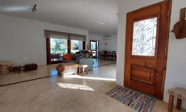 Venta casa La Primavera Golf, Carlos Keen, Luján