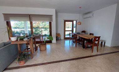 Venta casa La Primavera Golf, Carlos Keen, Luján