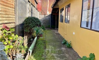 Casa en Arriendo en COD38823 A 3 cuadras de Manuel Recabarren norte con Av. Toscana