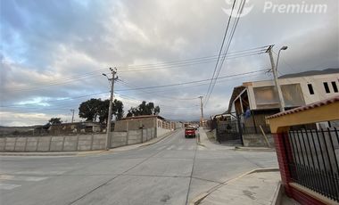 Casa en Venta en CALETA HORNOS // SECTOR TIERRAS BLANCAS