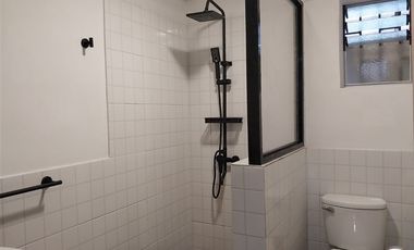 Casa en Arriendo en Arriendo Linda casa remodelada 4D 2B. Excelente ubicación, Renca