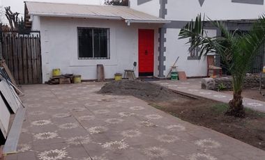 Casa en Arriendo en Arriendo Linda casa remodelada 4D 2B. Excelente ubicación, Renca