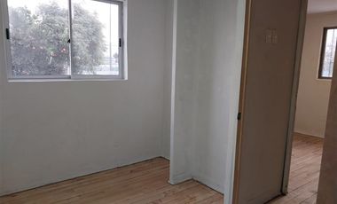 Casa en Arriendo en Arriendo Linda casa remodelada 4D 2B. Excelente ubicación, Renca