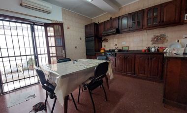 CASA 3 AMBIENTES EN VENTA QUILMES APTO CREDITO