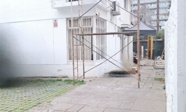 Local Comercial en Arriendo en Lautaro Ferrer, Los Leones, Providencia, RM