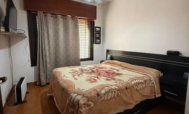 CASA EN VENTA 5 AMBIENTES MAS UN DPTO 3 AMBIENTES