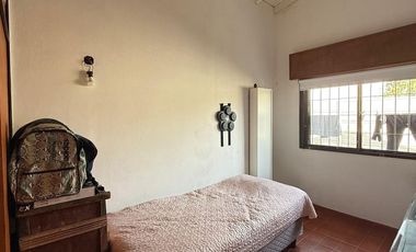 CASA EN VENTA 5 AMBIENTES MAS UN DPTO 3 AMBIENTES