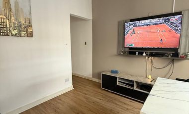 CASA EN VENTA 5 AMBIENTES MAS UN DPTO 3 AMBIENTES