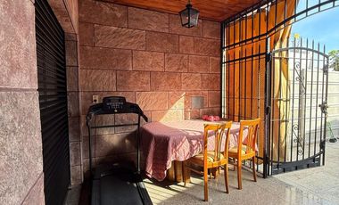 CASA EN VENTA 5 AMBIENTES MAS UN DPTO 3 AMBIENTES
