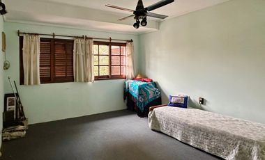 Venta Casa 4 Amb c/ Pileta Quincho, Local -Permuta