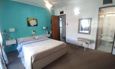 Venta Casa 4 Amb c/ Pileta Quincho, Local -Permuta