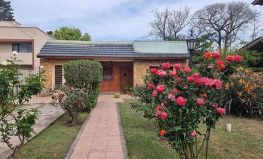 Casa  a reciclar Lote ideal inversión APTO CRÉDITO