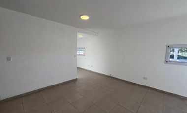 Casa sobre J. Selva Norte 2045