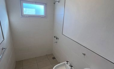 Casa sobre J. Selva Norte 2045