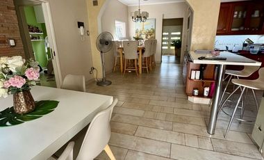 VENTA CASA 470 M2 RAMOS MEJIA