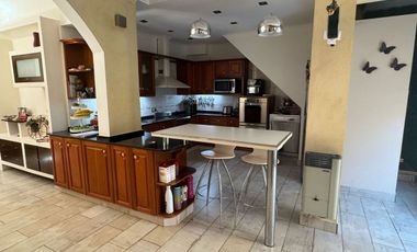 VENTA CASA 470 M2 RAMOS MEJIA