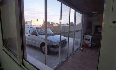 VENTA CASA 3 AMB,PARQUE Y PILETA LAS LOMAS MIRAMAR