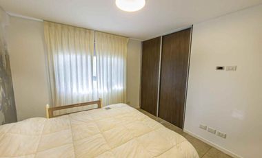 VENTA DPTO 2 DORM GNI CARDINALES SUQUIA COCHERA