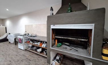 CASA 3 AMB. VENTA DON BOSCO  QUILMES CON QUINCHO