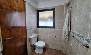 CASA 3 AMB. VENTA DON BOSCO  QUILMES CON QUINCHO