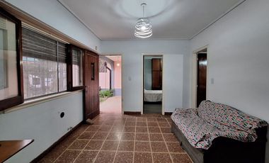 CASA 3 AMB. VENTA DON BOSCO  QUILMES CON QUINCHO