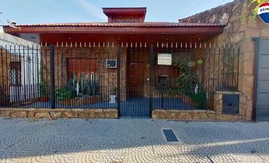 VENTA CASA 5 AMB CON PARRILLA Y COCHERA, WILDE