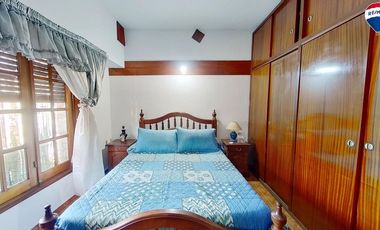 VENTA CASA 5 AMB CON PARRILLA Y COCHERA, WILDE