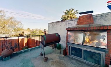 VENTA CASA 5 AMB CON PARRILLA Y COCHERA, WILDE