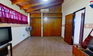VENTA CASA 5 AMB CON PARRILLA Y COCHERA, WILDE