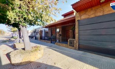 VENTA CASA 5 AMB CON PARRILLA Y COCHERA, WILDE