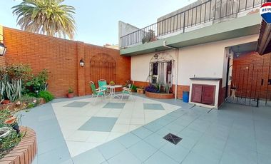 VENTA CASA 5 AMB CON PARRILLA Y COCHERA, WILDE
