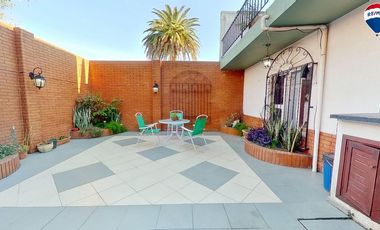 VENTA CASA 5 AMB CON PARRILLA Y COCHERA, WILDE