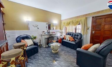 VENTA CASA 5 AMB CON PARRILLA Y COCHERA, WILDE