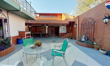 VENTA CASA 5 AMB CON PARRILLA Y COCHERA, WILDE