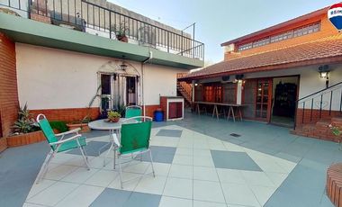 VENTA CASA 5 AMB CON PARRILLA Y COCHERA, WILDE