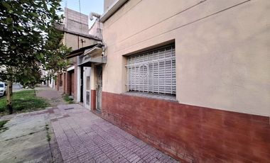 PH 3 AMB. VENTA DOMINICO AVELLANEDA A REFACCIONAR