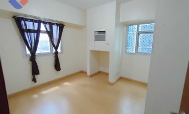 Condo For Sale!!!! One Gateway, Pioneer, Mandaluyong