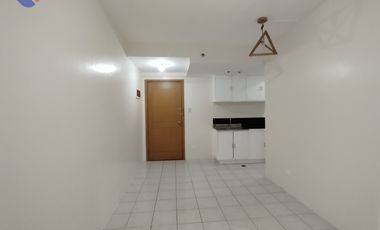 SPACIOUS CONDO!! Lions Park, Parañaque